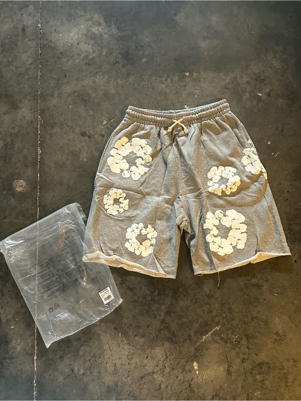 Men's Denim Tears Grey And White Shorts
